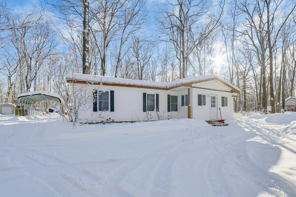 Gaylord Home Near Otsego Lake: Pets Welcome! House in Michigan