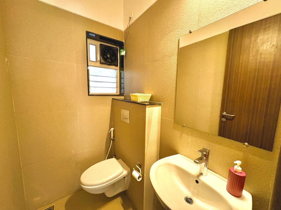 Toilet, Bathroom