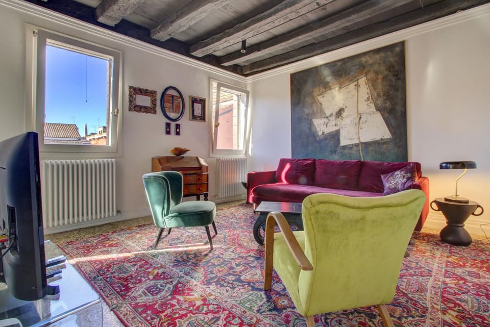 Living room, Seating area