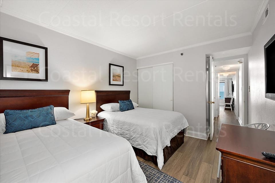Direct Oceanfront 2 Bedroom Condo at Marigot Beach! House in Ocean City