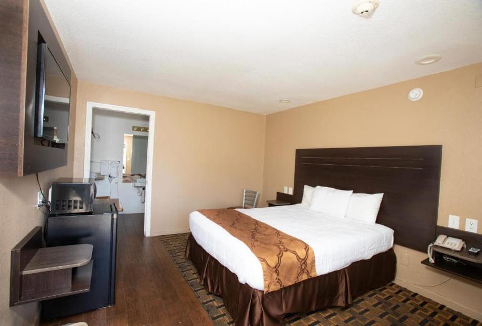 Budget Inn by 101 Bus from Downtown Motel in Rohnert Park