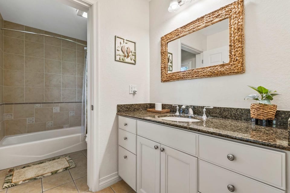 Sandy Ridge Retreat Just Steps from the Splash Pad House in Four Corners