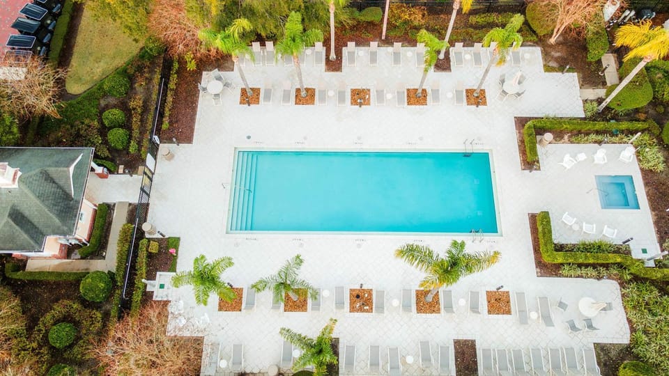 New Reunion Resort Poolside Panorama Villa House in Four Corners