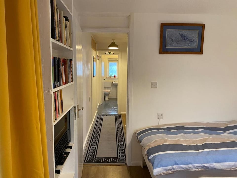 Thames Side Flat Apartment in Oxford