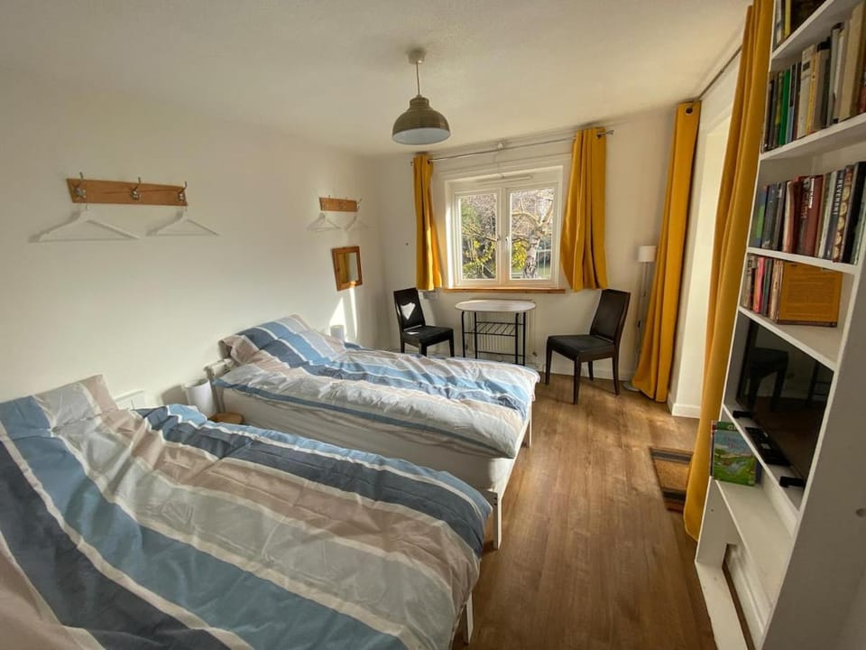 Thames Side Flat Apartment in Oxford