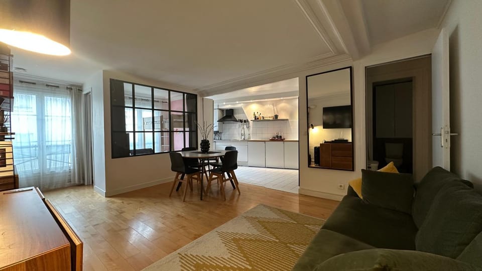 Living room, Diving