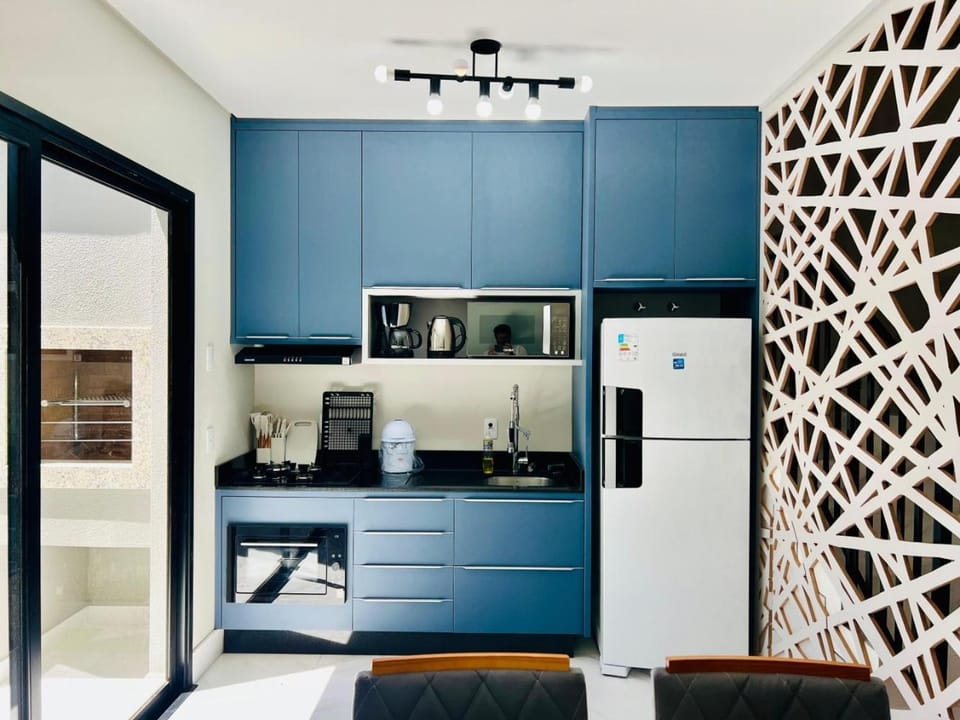Kitchen or kitchenette, Communal kitchen, kitchen