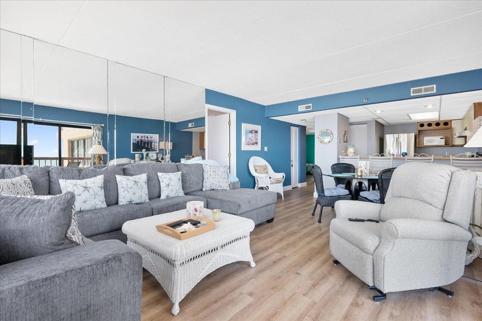 3 Bedroom Rainbow Condo with Gorgeous Direct Ocean Views House in Ocean City