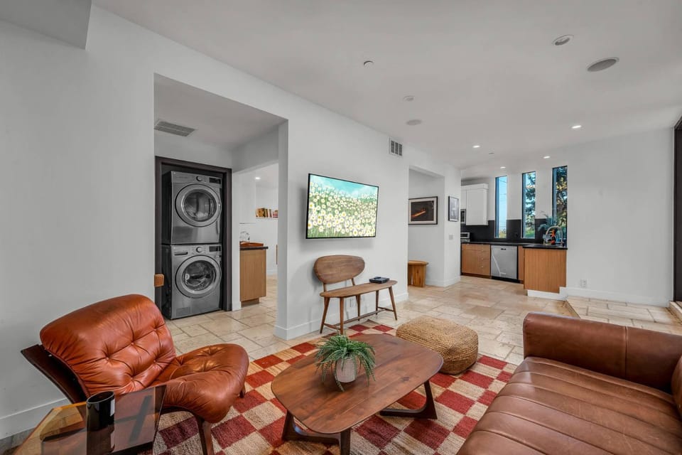 Ridpath Retreat Guest House House in Beverly Hills