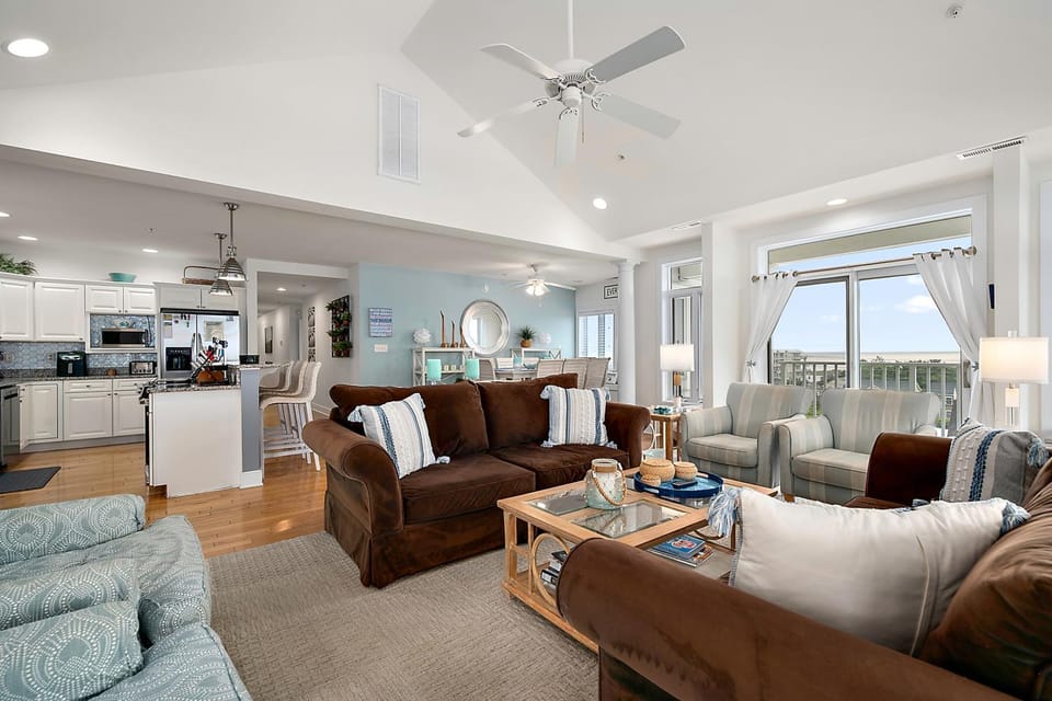 Beautiful Ocean and Bay Views from this Premier 5 Bedroom Property In St Kitts! House in Ocean City