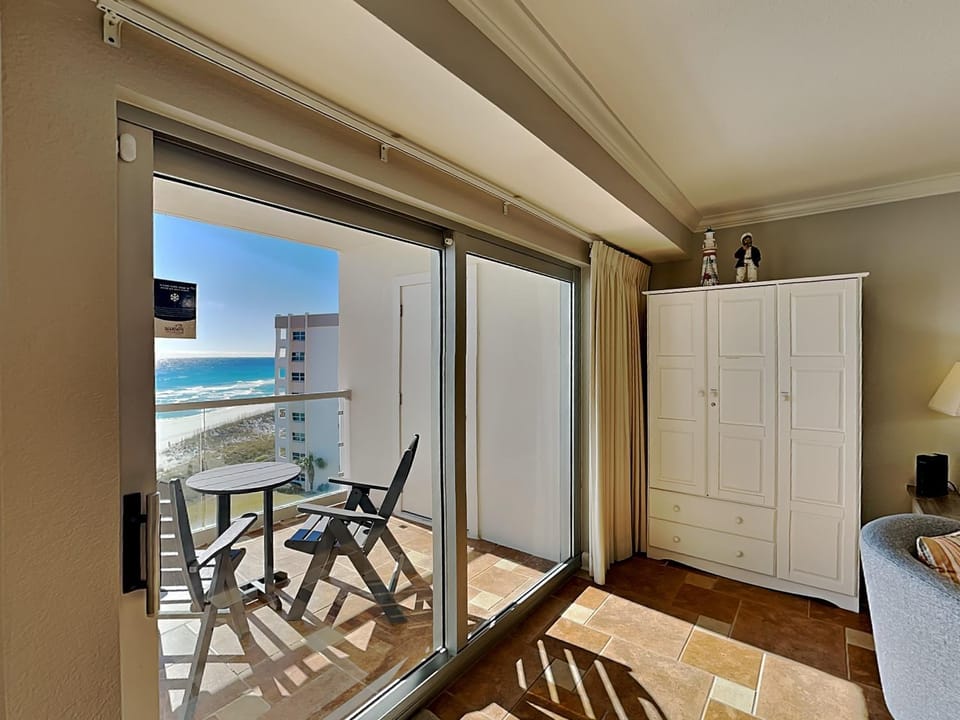 Balcony/Terrace, Seating area, Bedroom, Sea view, wardrobe