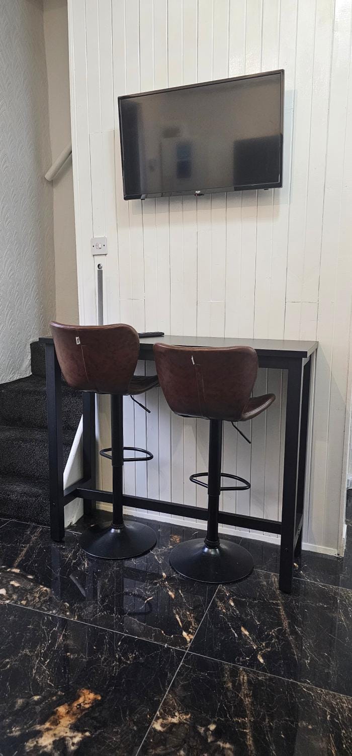 Comfy 2 Bedroom House near City Centre and Uclan Apartment in Preston