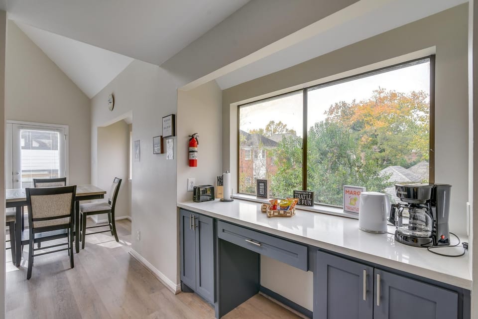 1 Mi to Rice! Pet-Friendly, Modern Apt in Houston Apartment in Harris County