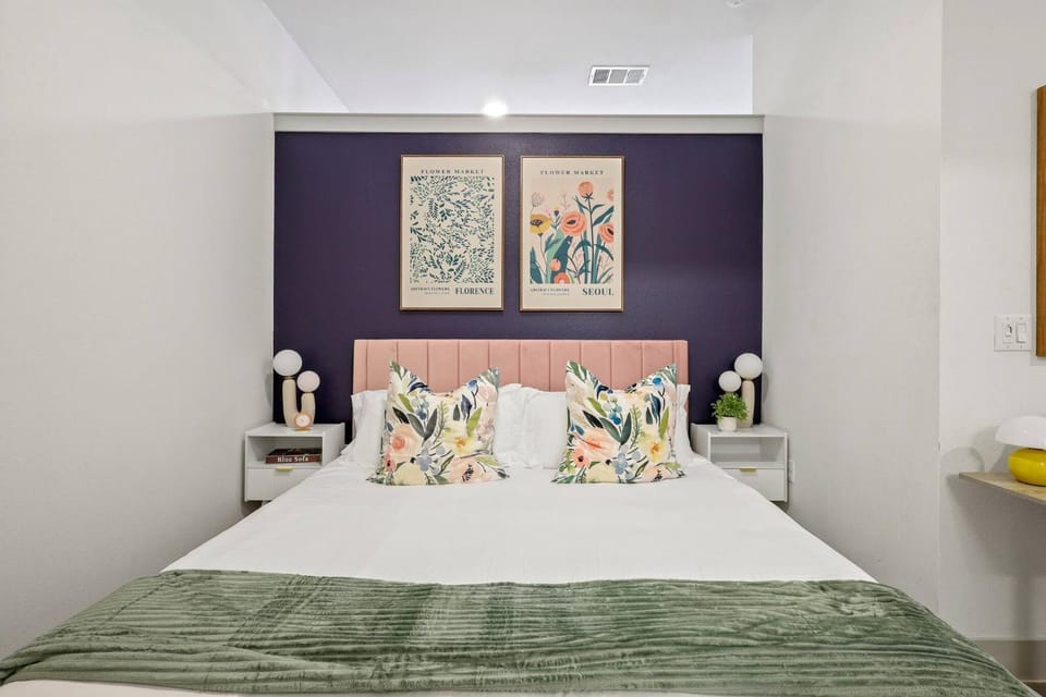 Bed, Bedroom