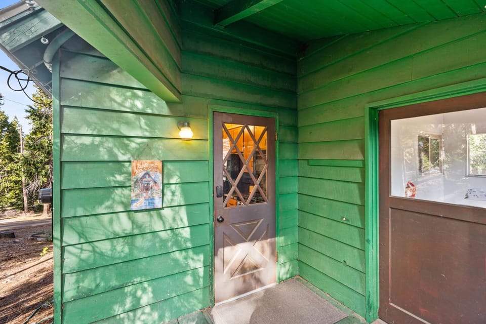 Blue Meadow-Family Pet Friendly & near the lake House in Shaver Lake