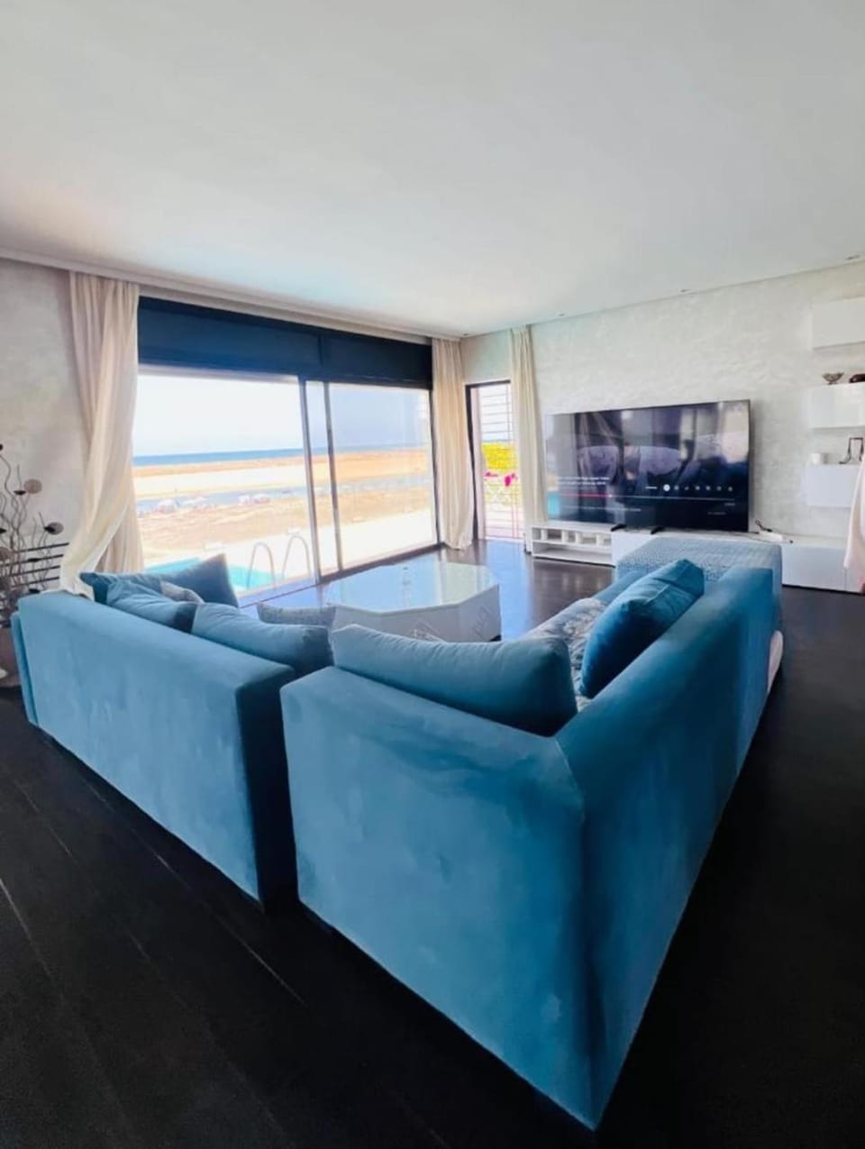 Waterfront Villa & Private Pool 12 km from the Stadium Villa in Rabat-Salé-Kénitra