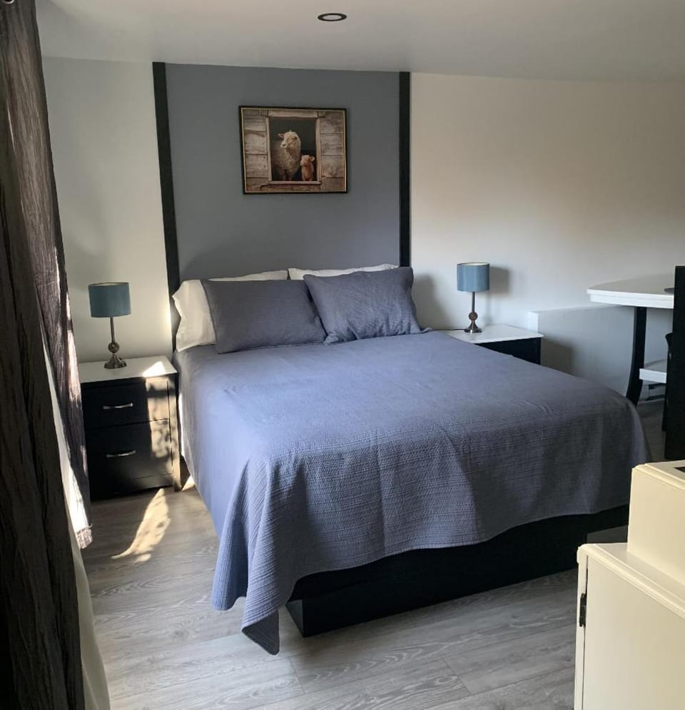 Bethel Hotel in Sherbrooke