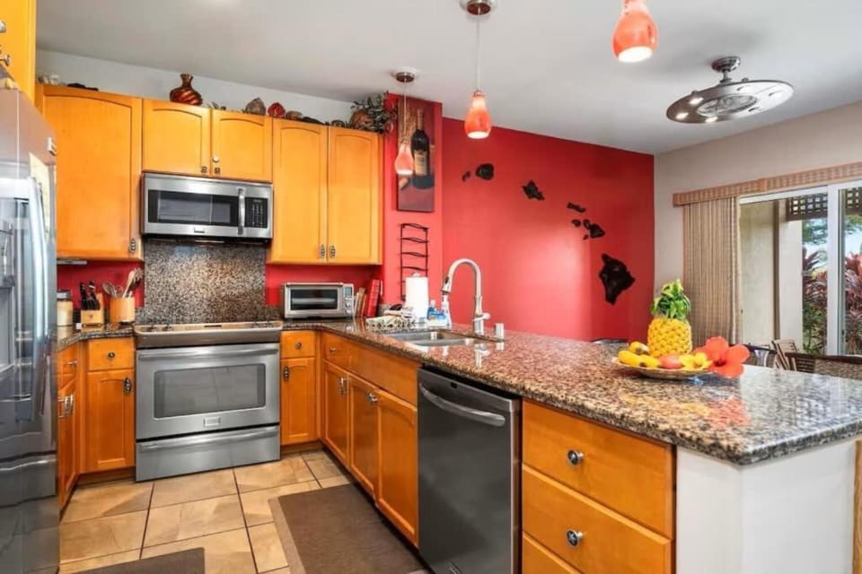 Townhouse with pool lanai & hot tub House in Puako