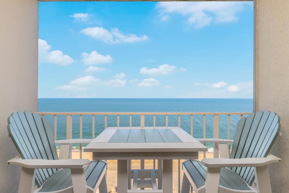 3 Bedroom Ocean Front Condo in Highly Desired Quay House in Ocean City