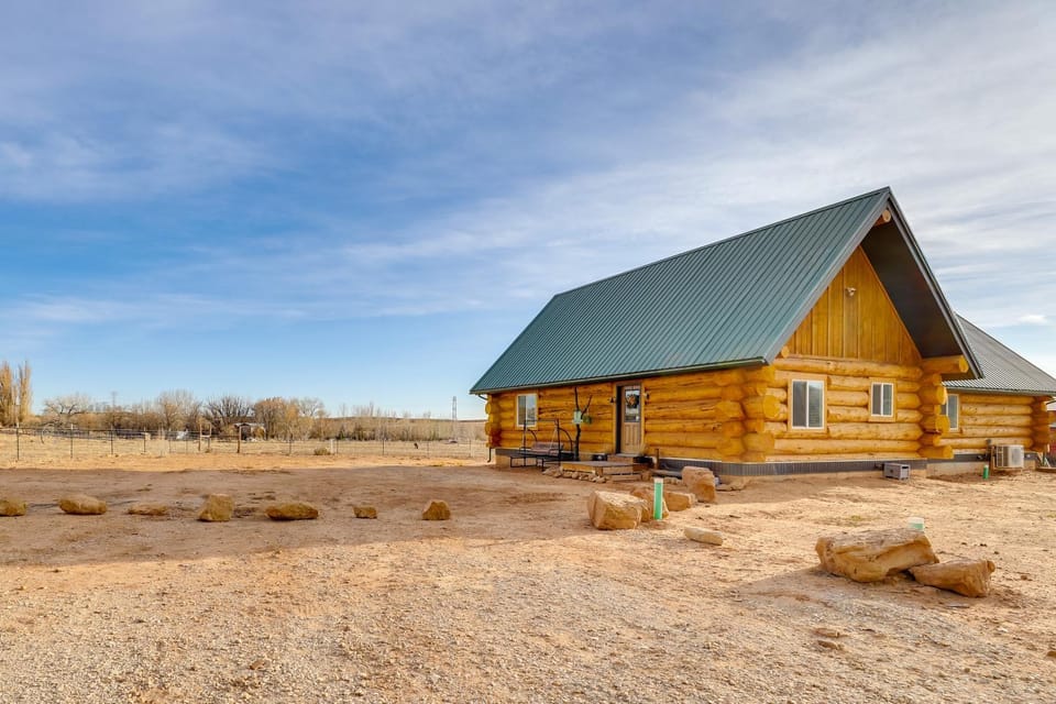 'Rustic Cliff Ranch B' - Uintah Basin Retreat! House in Utah