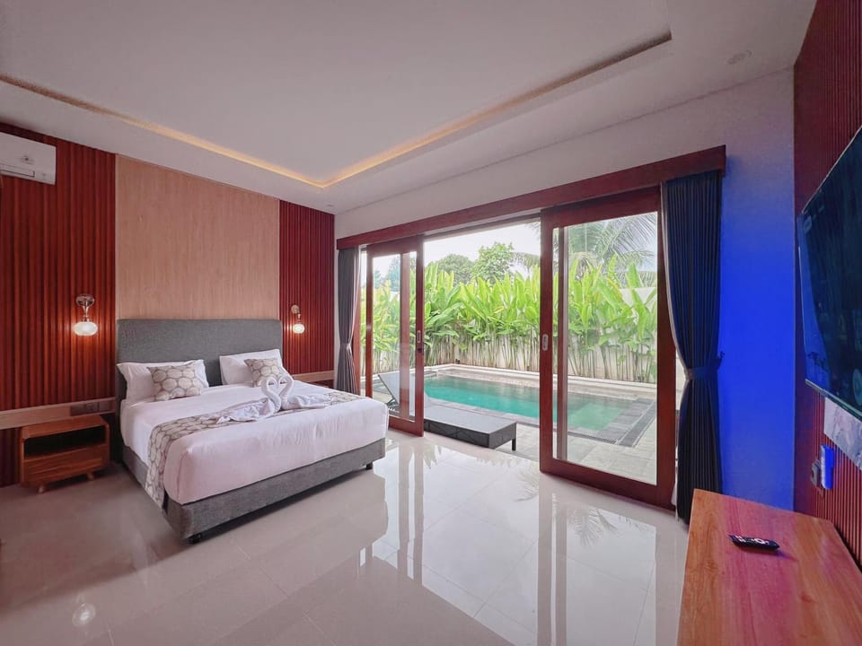 Dewaloka Villa by Best Living Villa in Sukawati