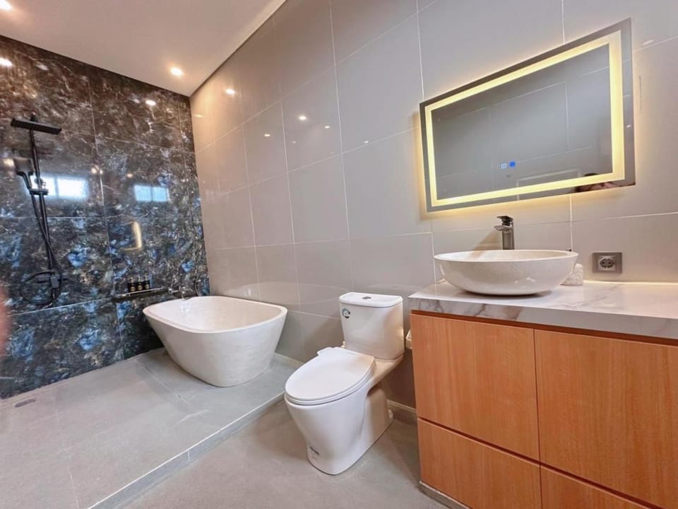 Dewaloka Villa by Best Living Villa in Sukawati