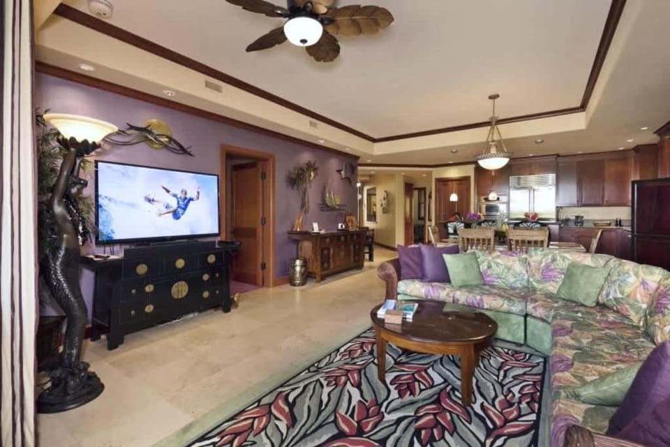 Family retreat with beach club access & pool House in Puako