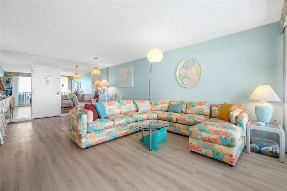 Beautiful 2 Bedroom Quay Condo with Linen Service! House in Ocean City