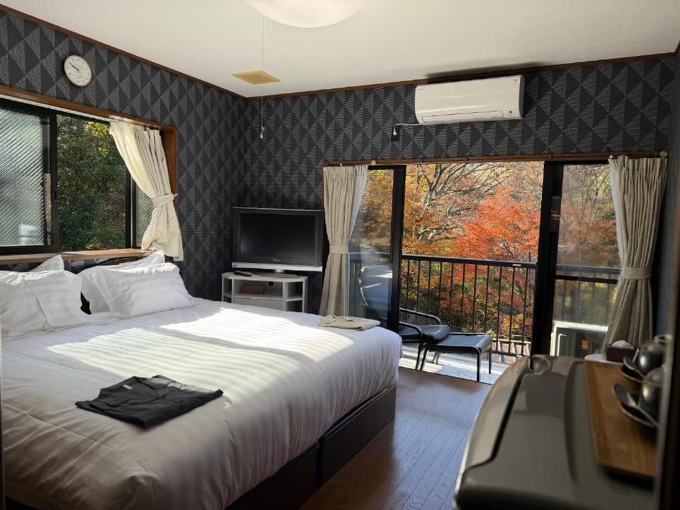 箱根宿燕帰 Nature lodge in Hakone