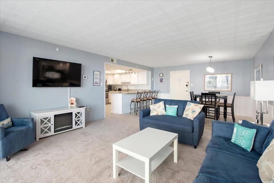 Fantastic 2 Bedroom in Quay with Ocean Views & Indoor and Outdoor Pools! House in Ocean City