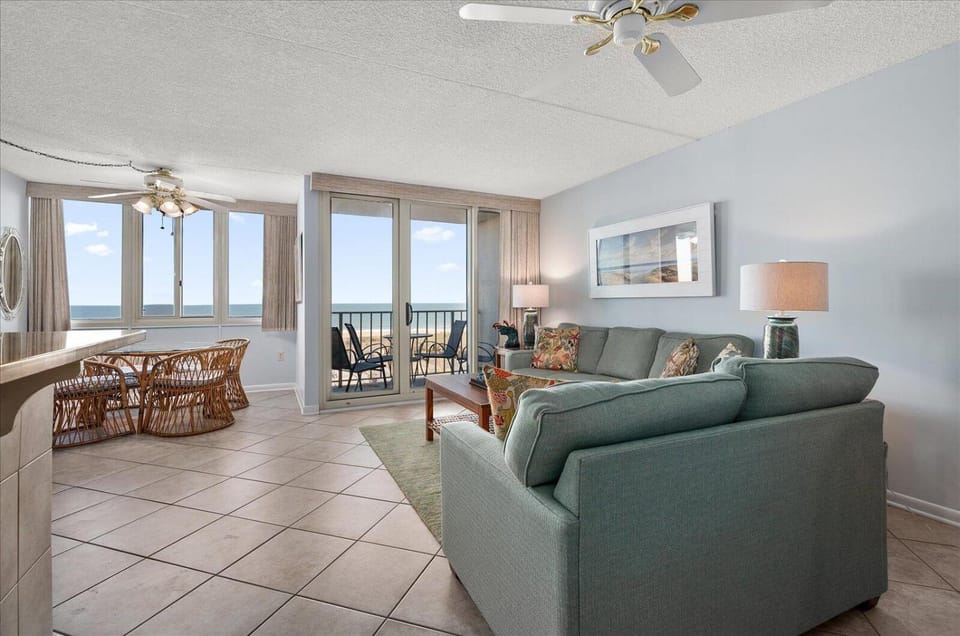 Oceanfront Quay Unit with Outdoor & Indoor Pool House in Ocean City