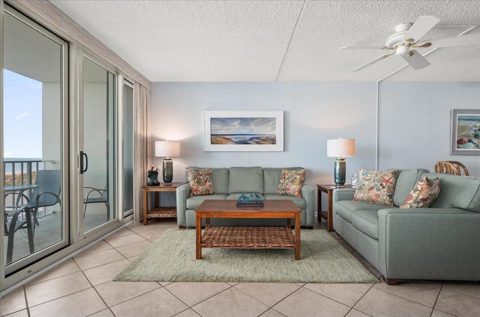Oceanfront Quay Unit with Outdoor & Indoor Pool House in Ocean City