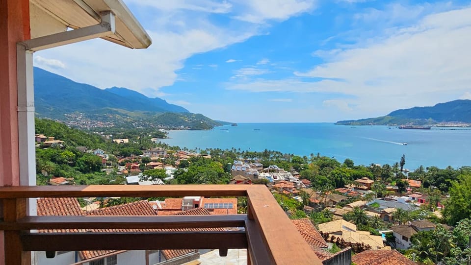 Flat com Vista Espetacular para o Mar a 600m da Praia Apartment in Ilhabela