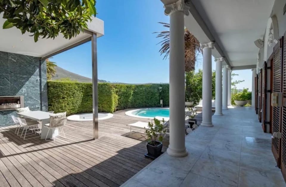 Luxury Villa with Stunning Views Villa in Cape Town