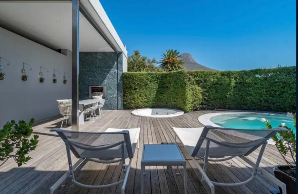 Luxury Villa with Stunning Views Villa in Cape Town