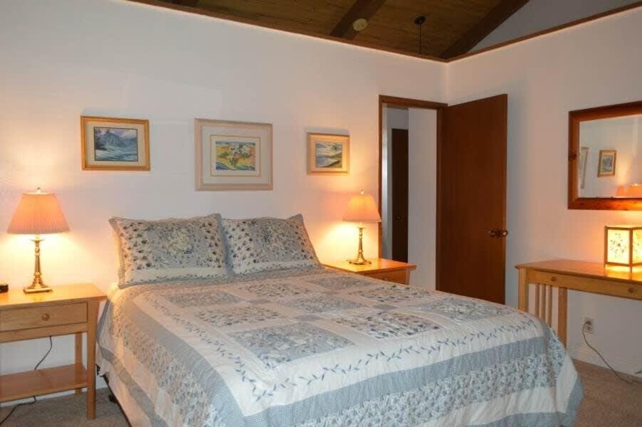 Peaceful golf retreat with shared pools House in Waikoloa Village
