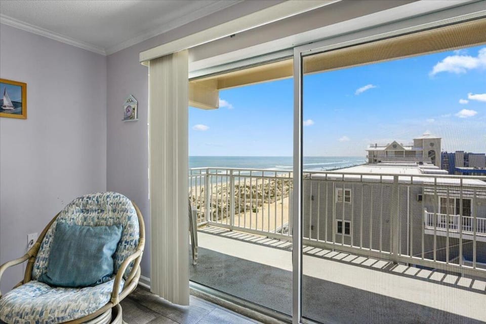 Oceanfront Escape on 41st Street at Sand Pointe 501 House in Ocean City