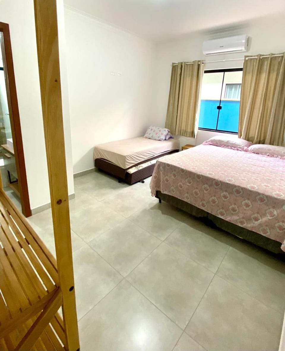 Bed, Bedroom, air conditioner