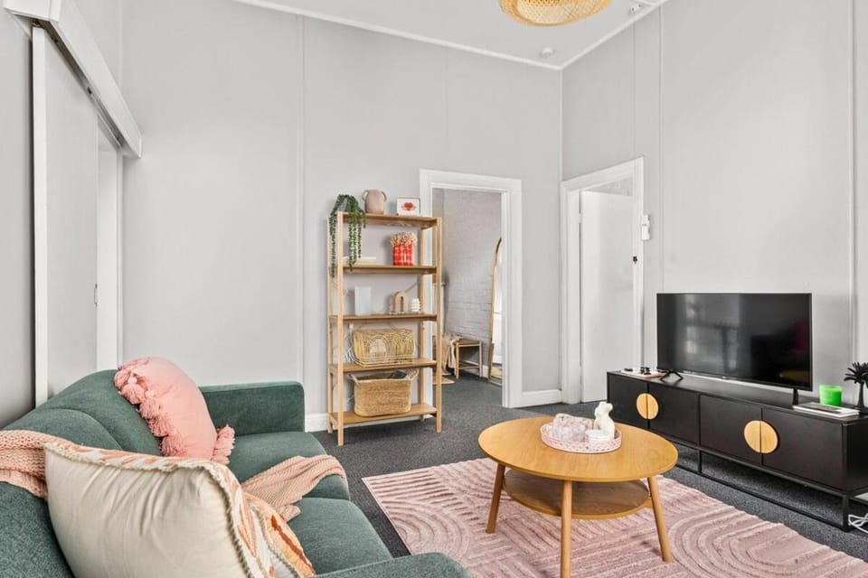 clay - cottage in lithgow - quiet & close to CBD House in Lithgow