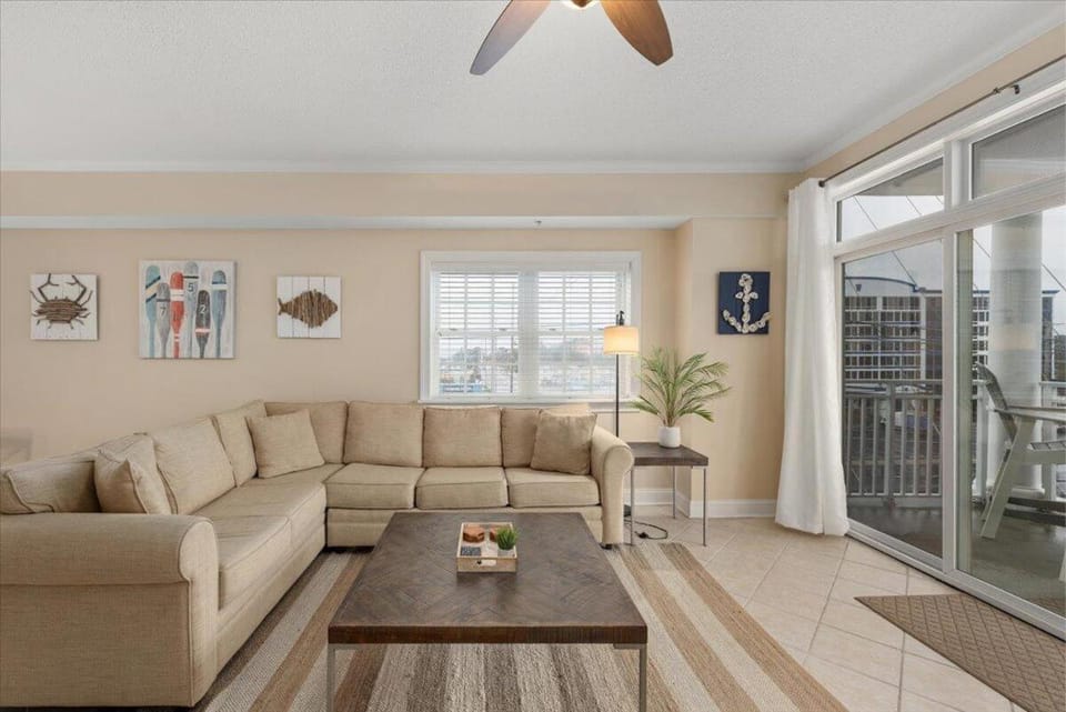 3 Bedroom Ocean Block Condo at Seaside Retreat just Steps from the Beach! House in Ocean City
