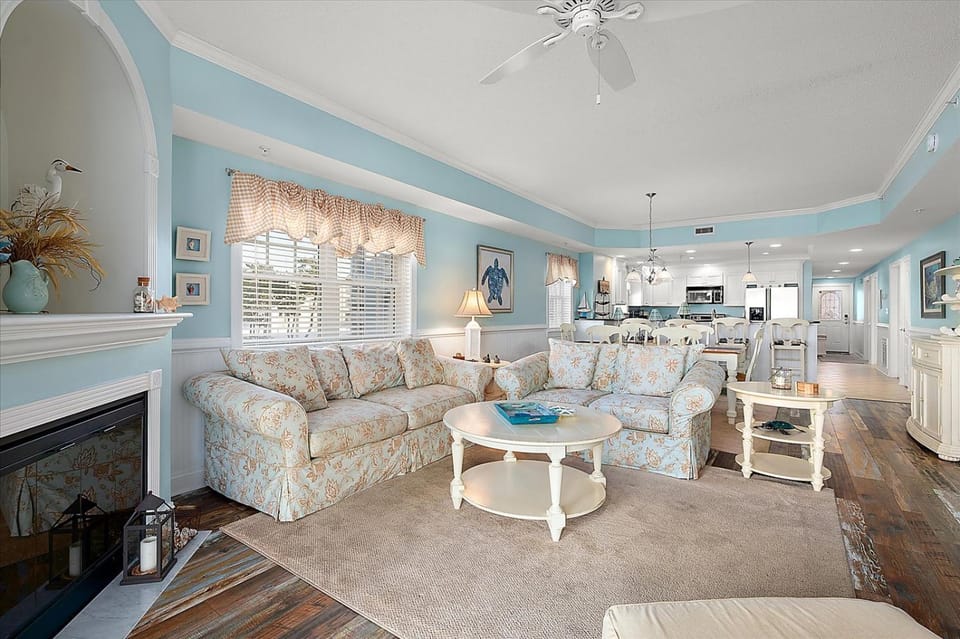 3 Bedroom Ocean Block Condo at Seaside Retreat just Steps from the Beach! House in Ocean City