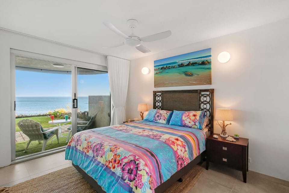 Seaspray Unit 2, 21 Warne Tce, Kings Beach Apartment in Kings Beach