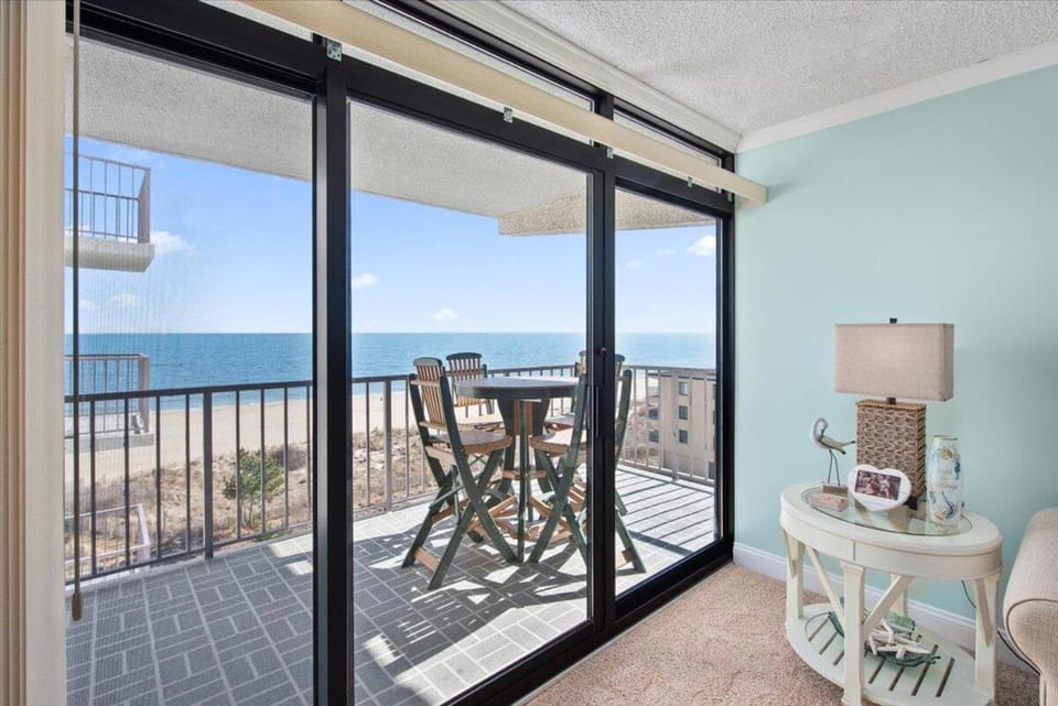 Enjoy the Sunrise on the Beach in this 2-Bedroom Sea Terrace Condo with Outdoor Pool! House in Ocean City