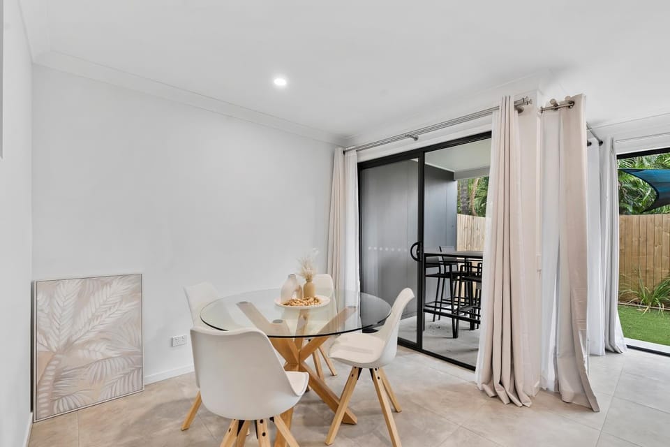 Beacon Central Apartment in Caboolture