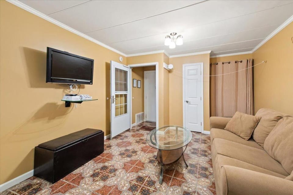 Direct Ocean Views From this 2 Bedroom Sea Terrace Condo with Outdoor Pool! House in Ocean City
