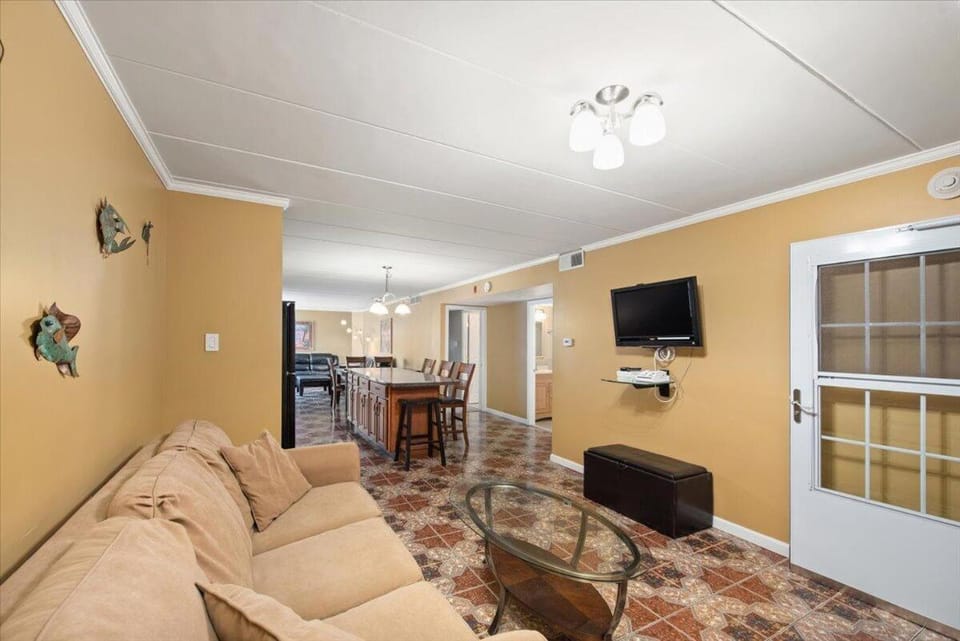 Direct Ocean Views From this 2 Bedroom Sea Terrace Condo with Outdoor Pool! House in Ocean City