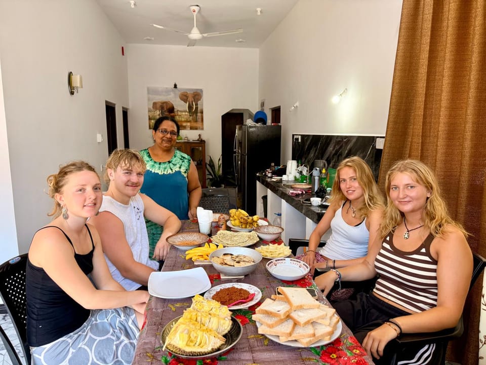Food and drinks, group of guests