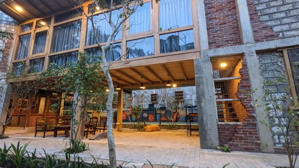 Property building, Day