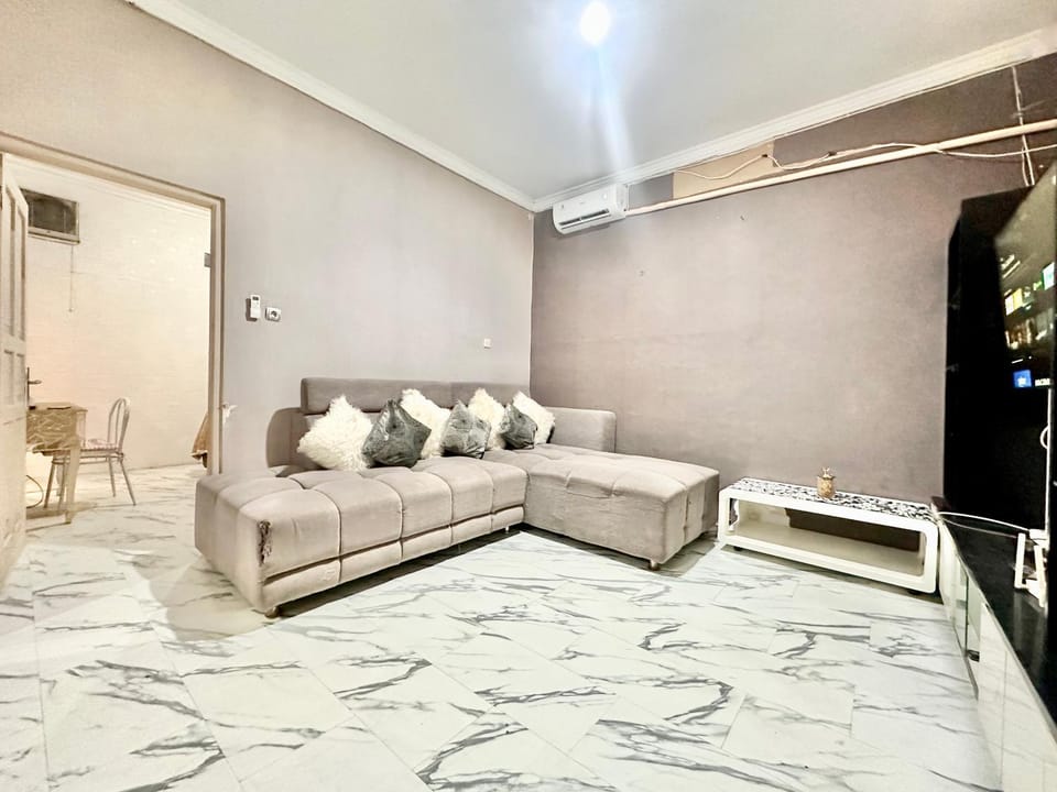 TV and multimedia, Living room, Photo of the whole room, Seating area