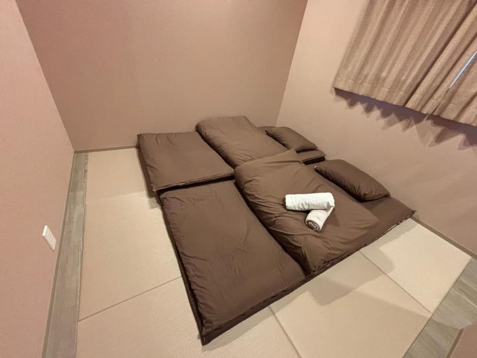 BEDandBAR MIDUKI ホステル Hostel in Japan